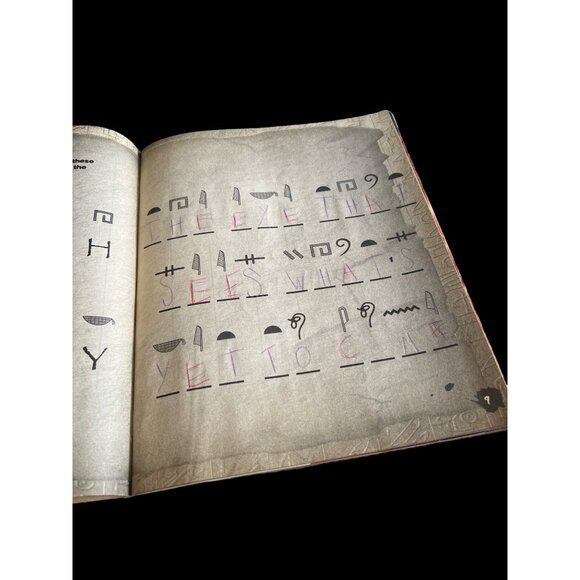 Yu-Gi-Oh! The Movie Master Duelist Activity Book Scholastic 1996 With Poster - Picture 4 of 6